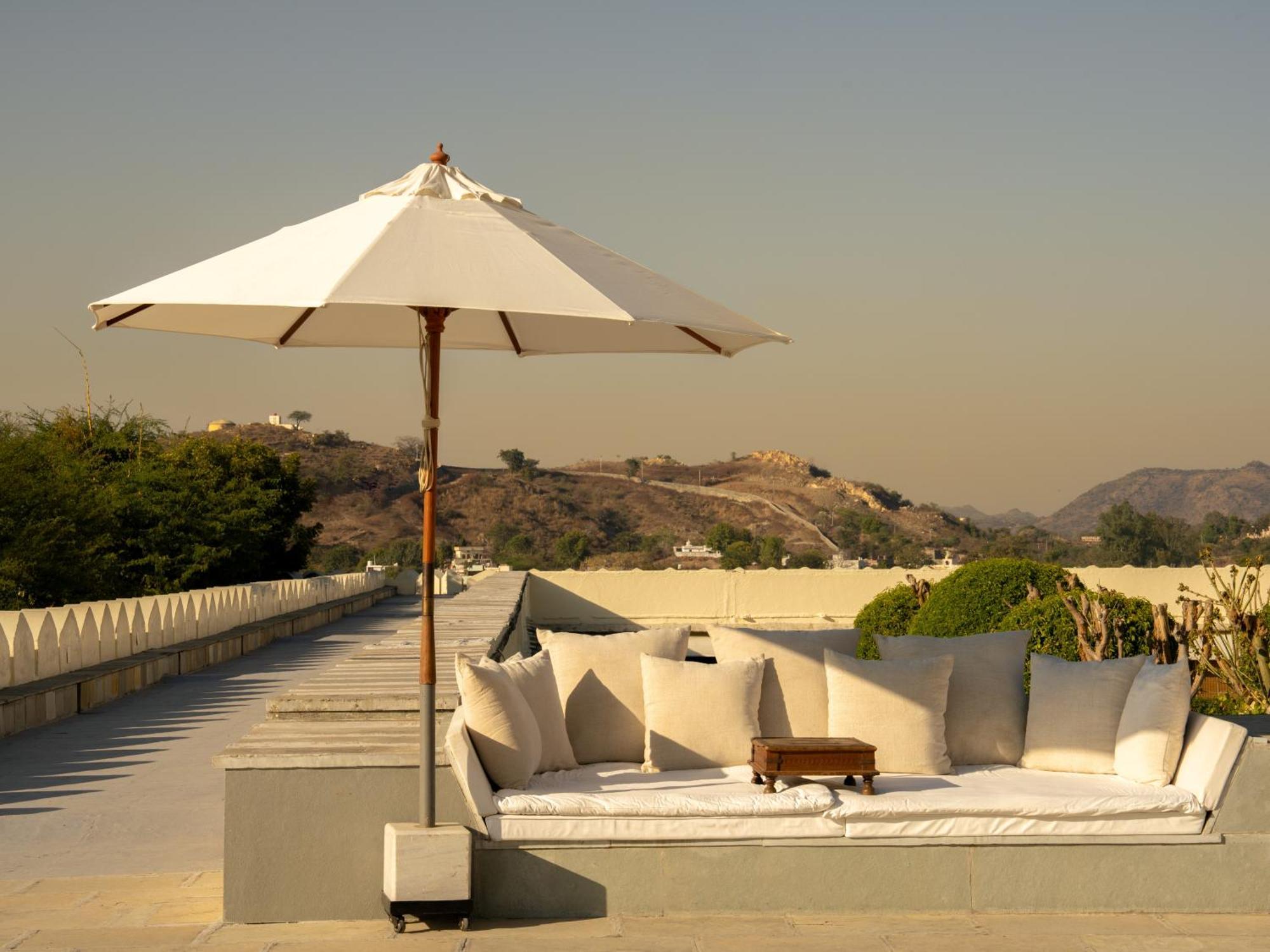 Raas Devigarh Delwāra Exterior foto