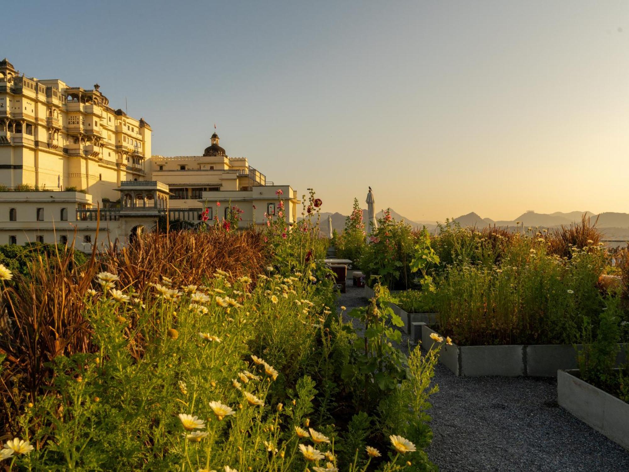 Raas Devigarh Delwāra Exterior foto