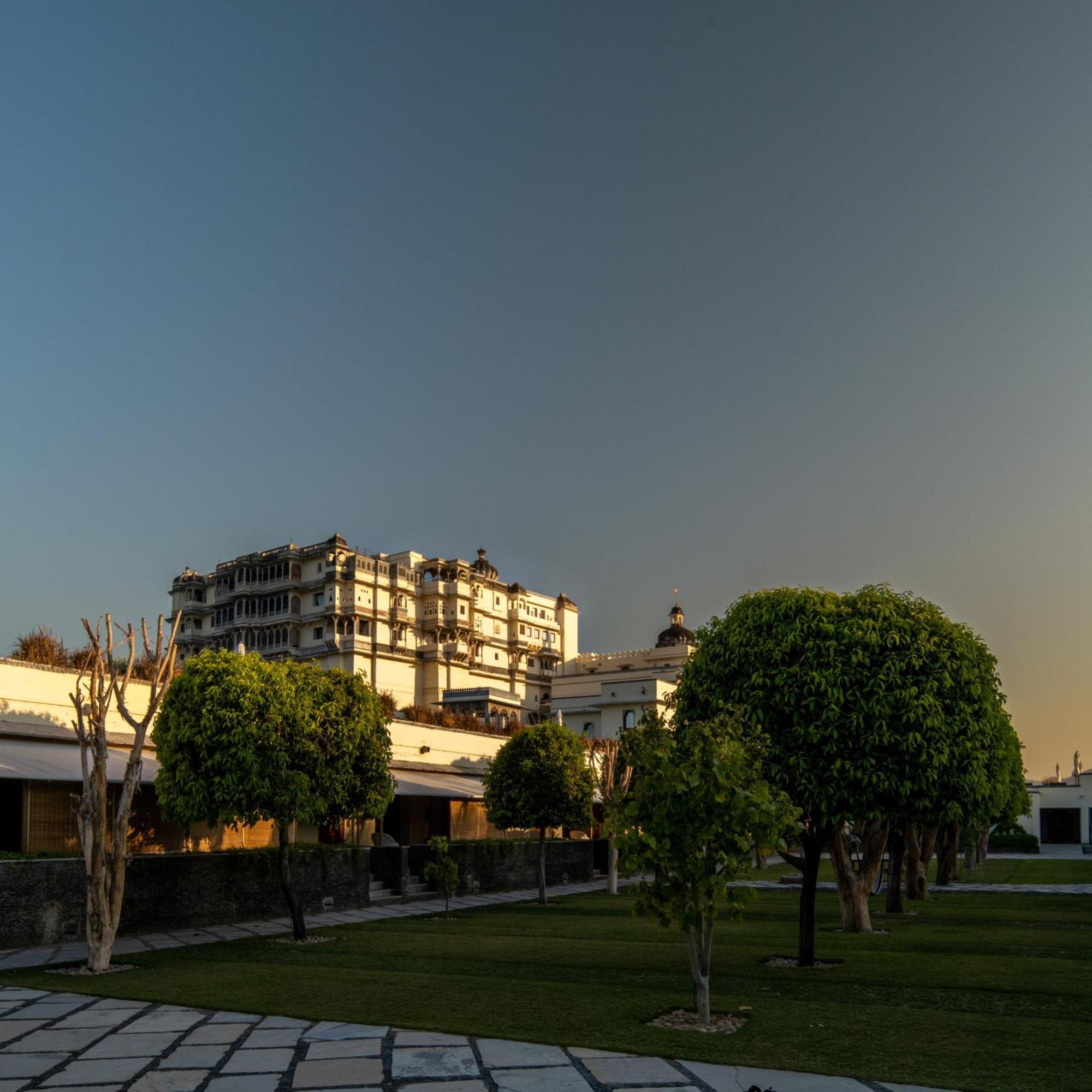 Raas Devigarh Delwāra Exterior foto